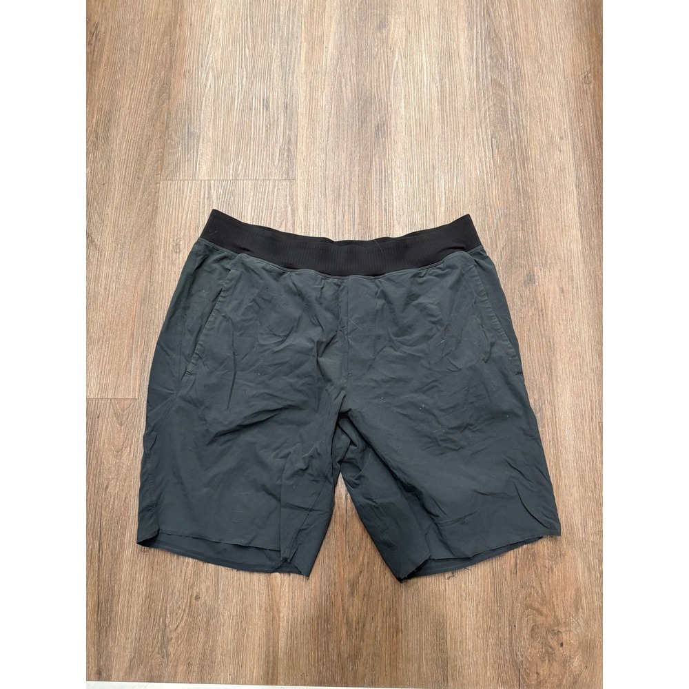 Lululemon Mens Athletic Training Shorts XL Gray Black Distressed Frayed Hem
